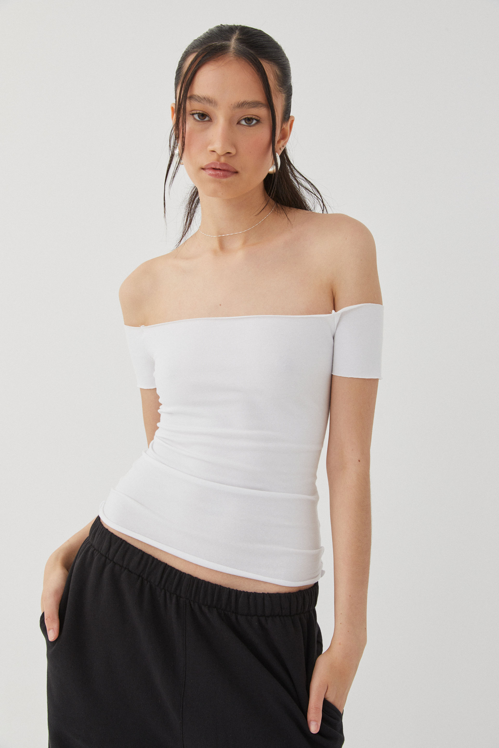 Laura Off Shoulder Tee