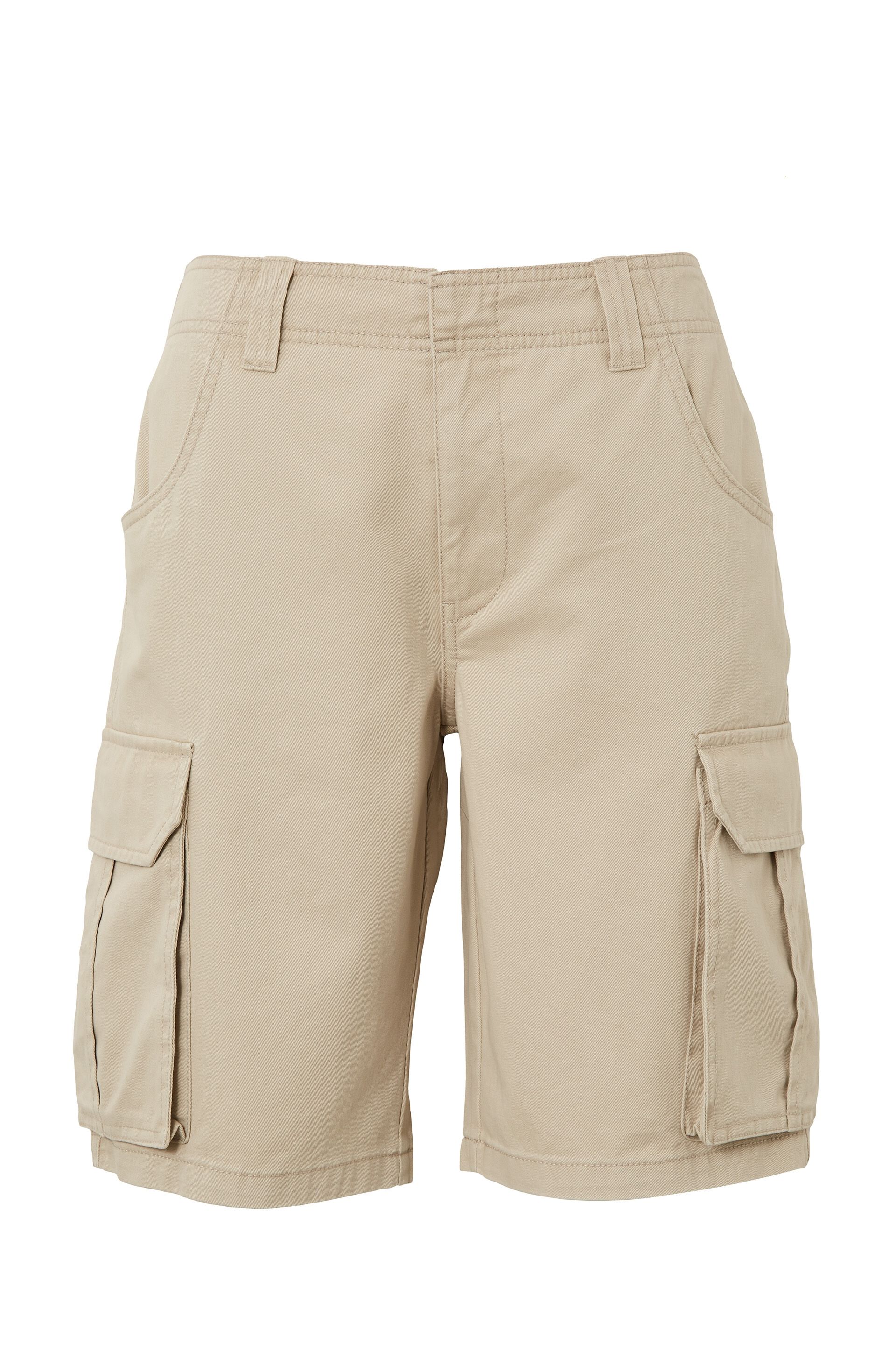 Cargo shorts deals vs regular shorts