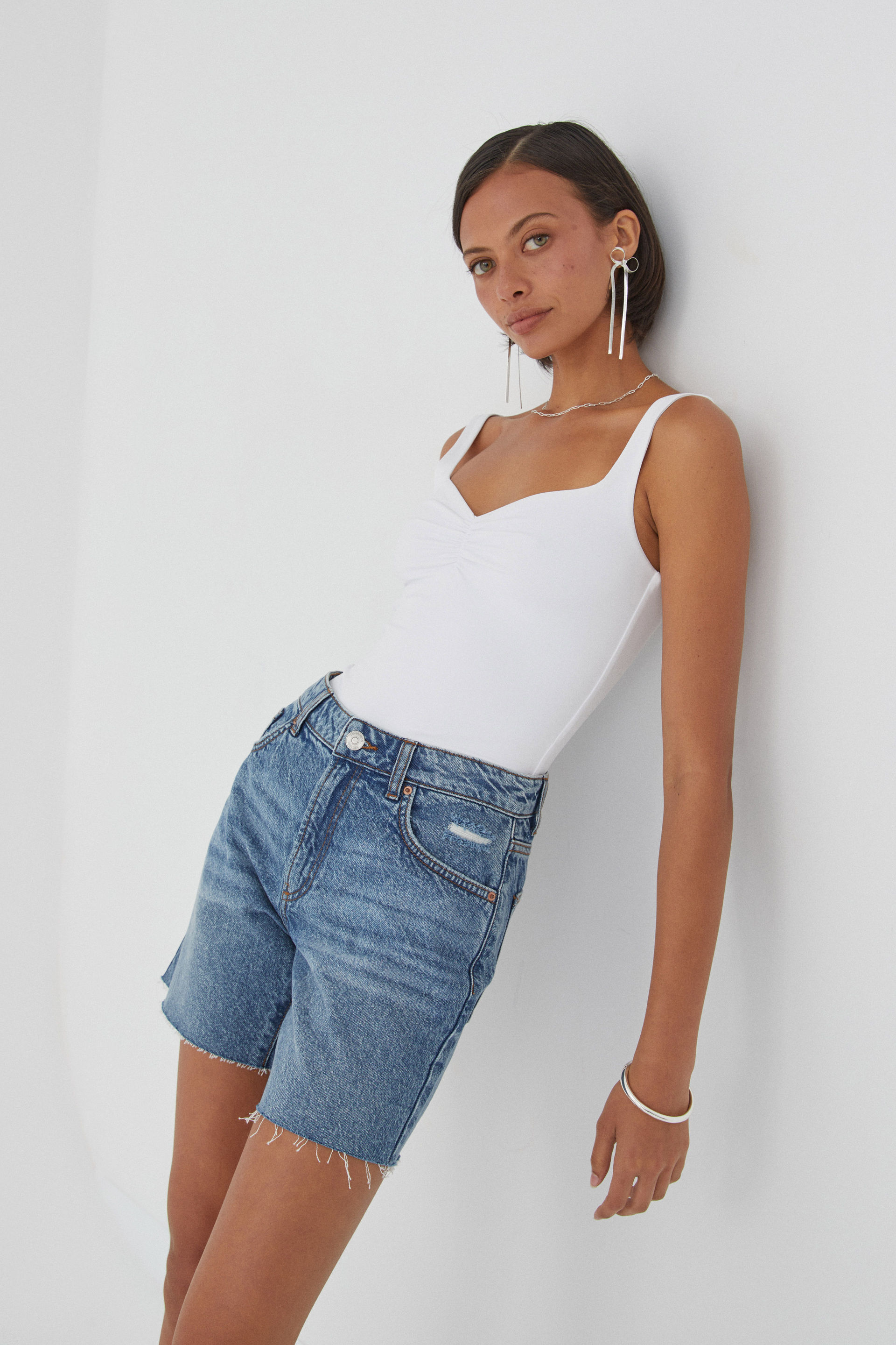 90 S Cut Off Denim Short