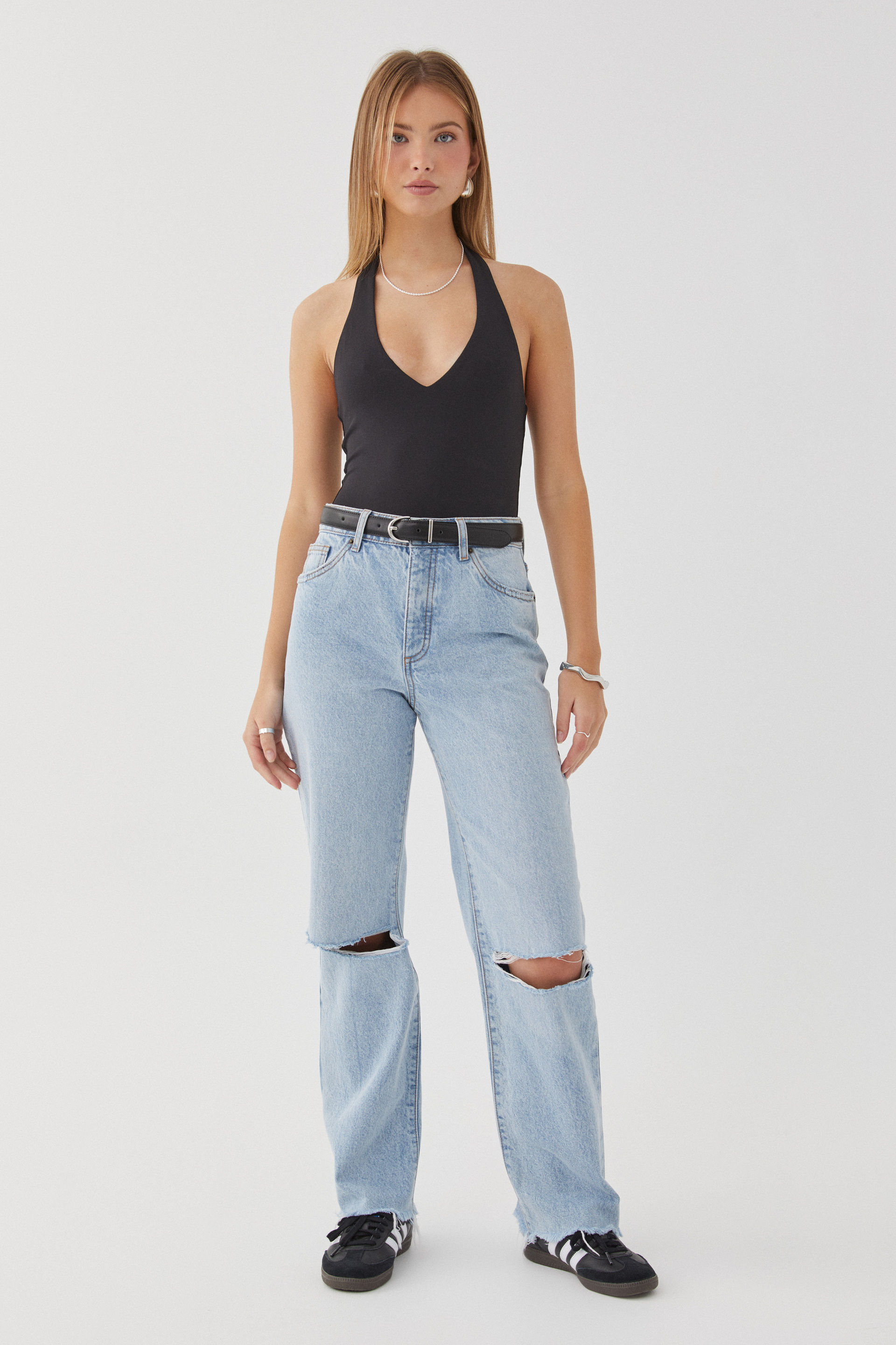 Supre shop ripped jeans