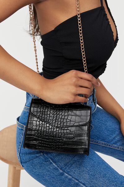 Textured Chain Strap Bag, BLACK