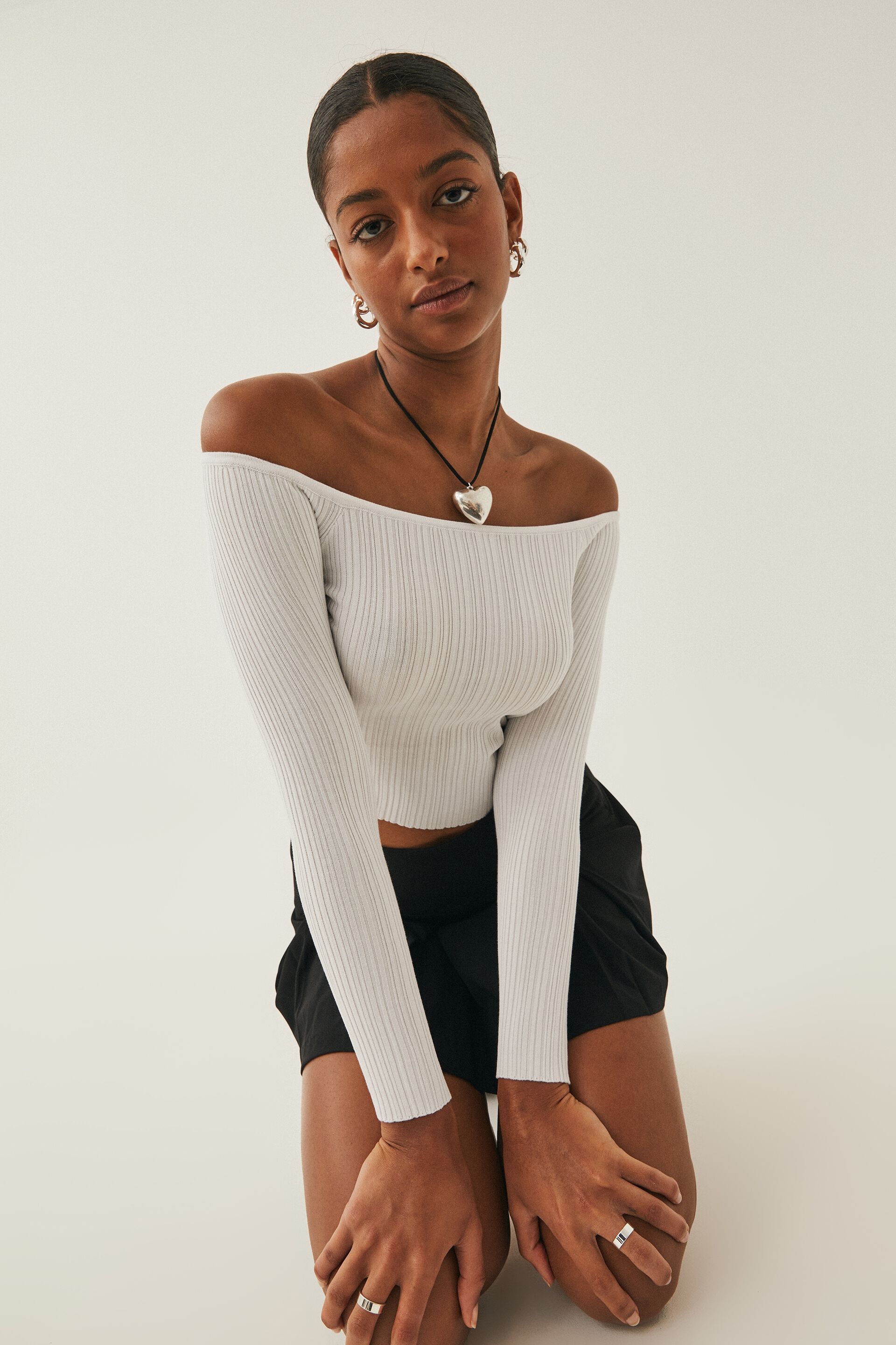 Long sleeve white off shoulder top hot sale