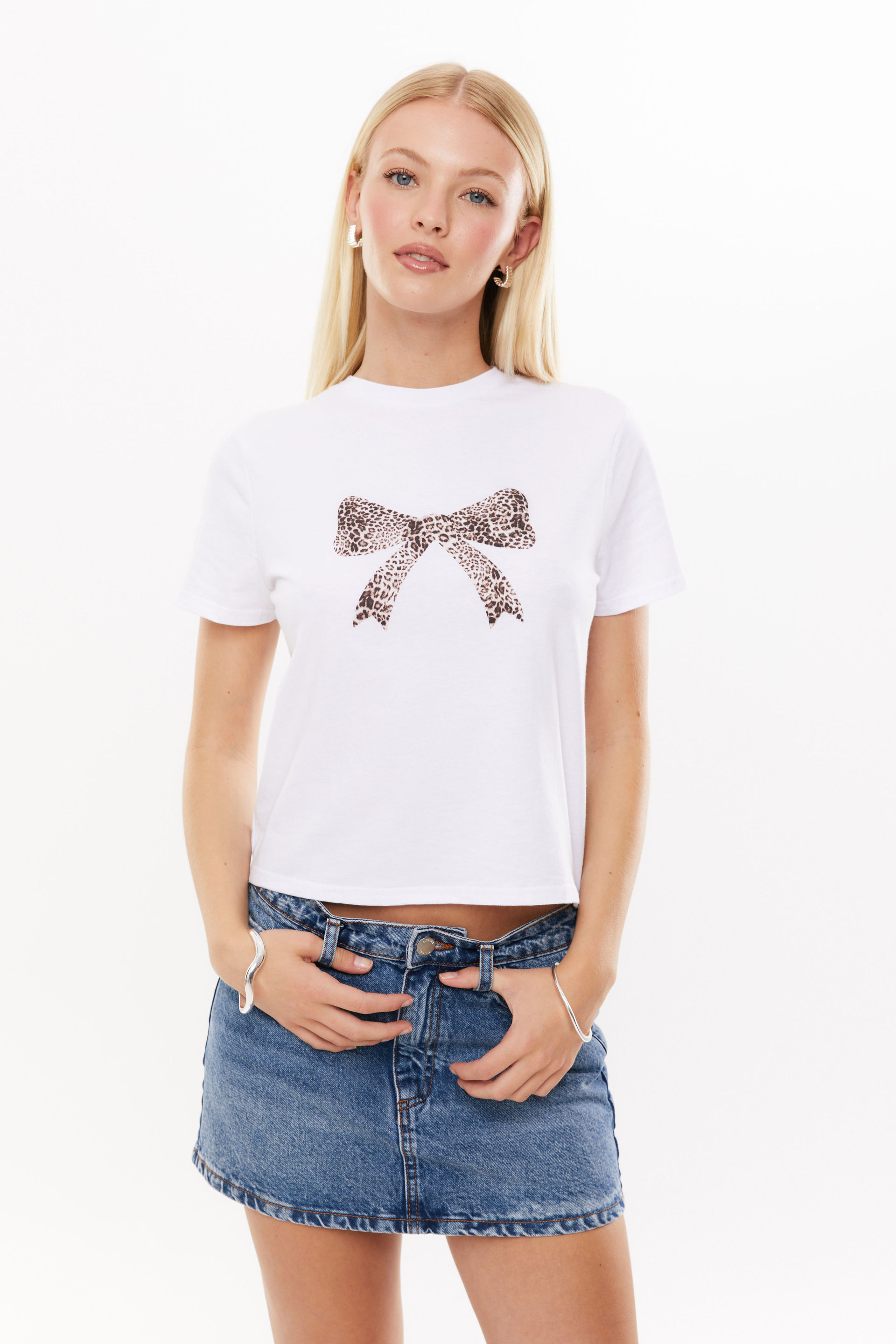 Women s T Shirts Cropped Oversized Fitted Tees Supre