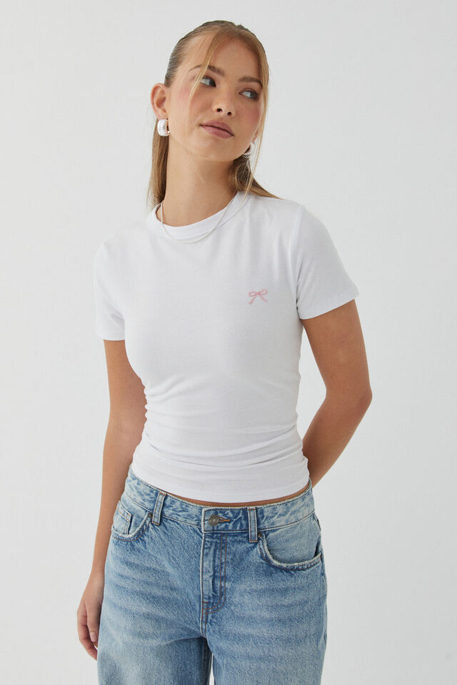 Court Graphic Fitted Tee, WHITE/BOW