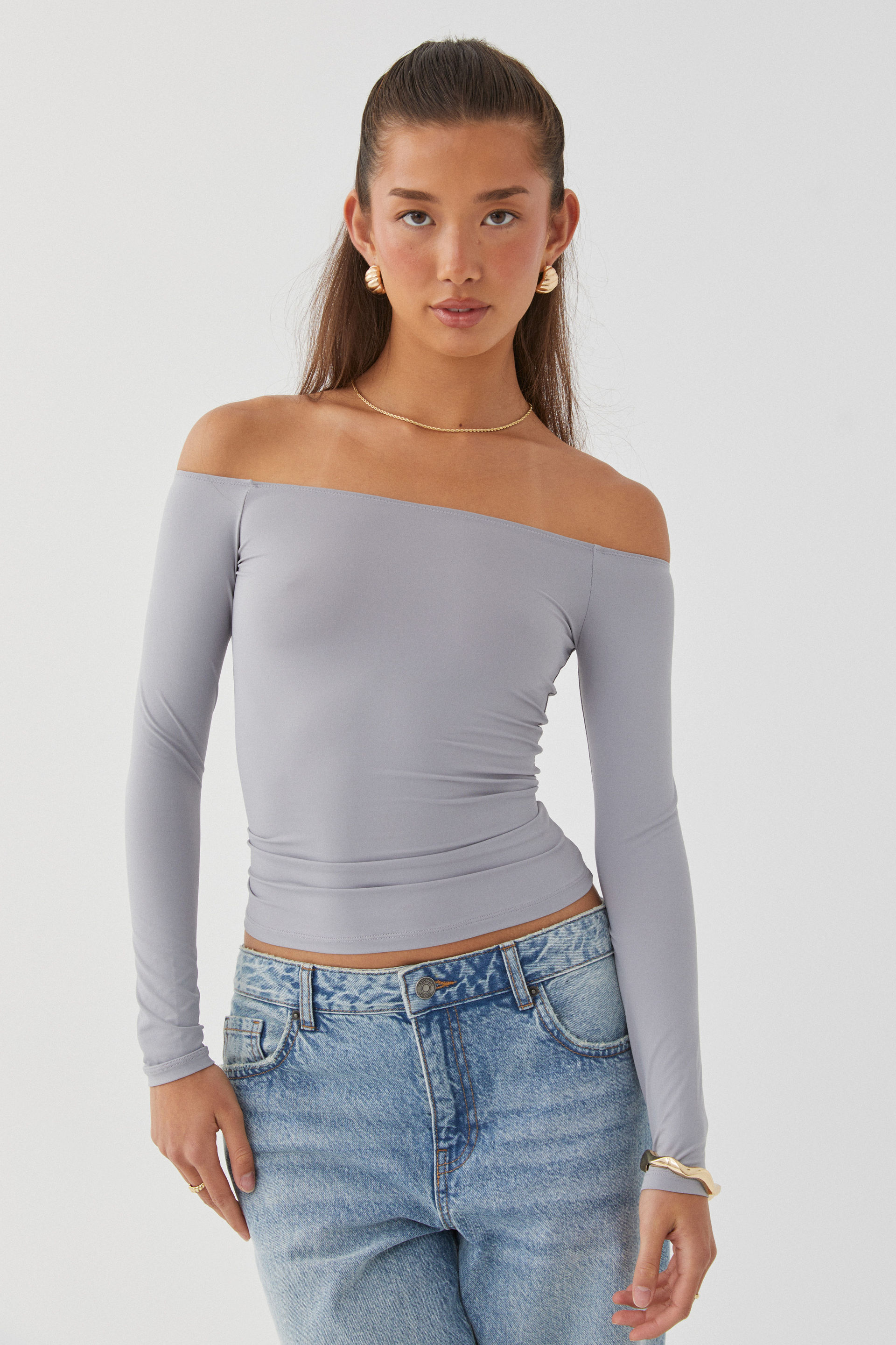 Grey off best sale the shoulder shirt