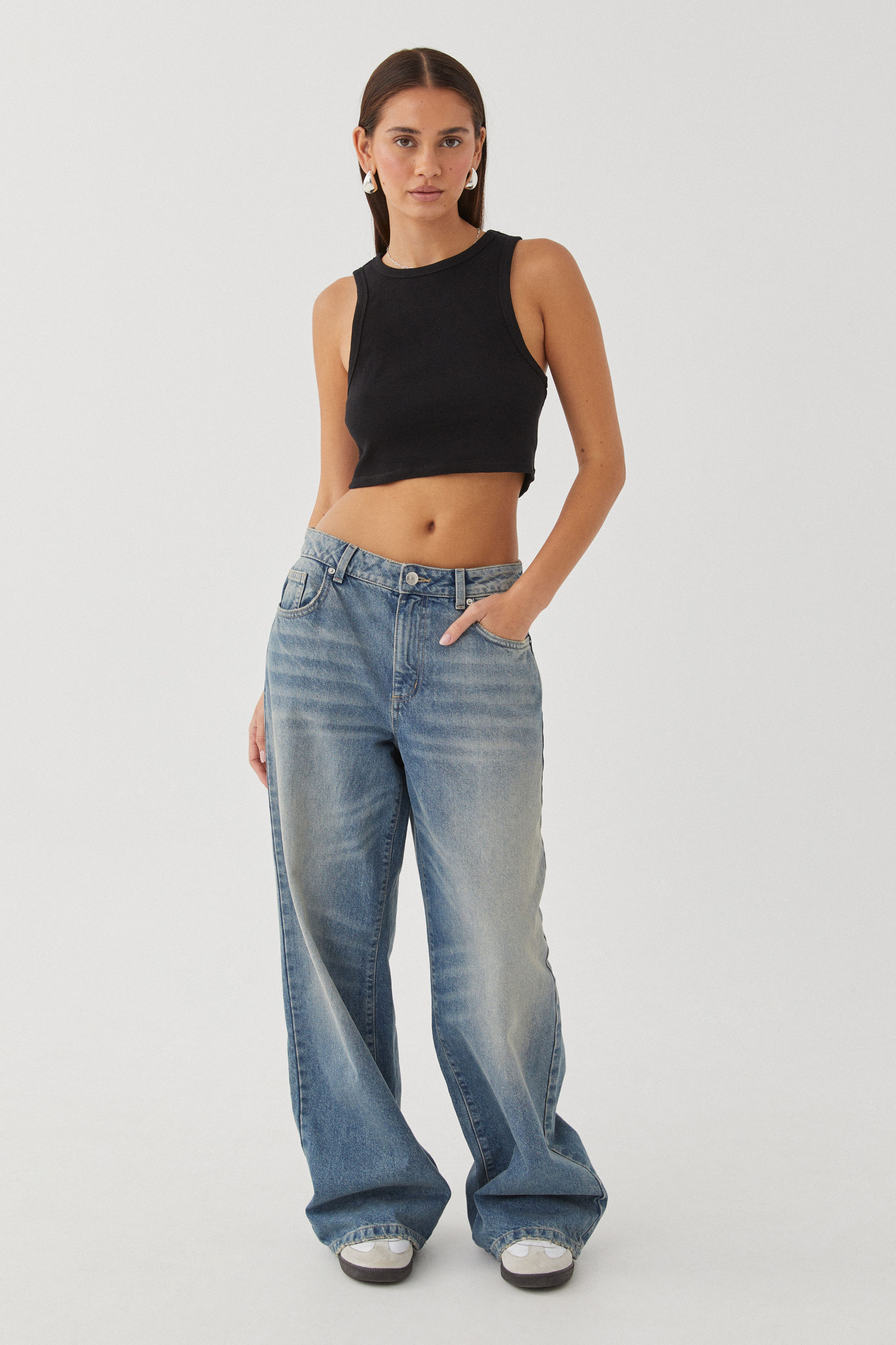 Low Rise Wide Jean