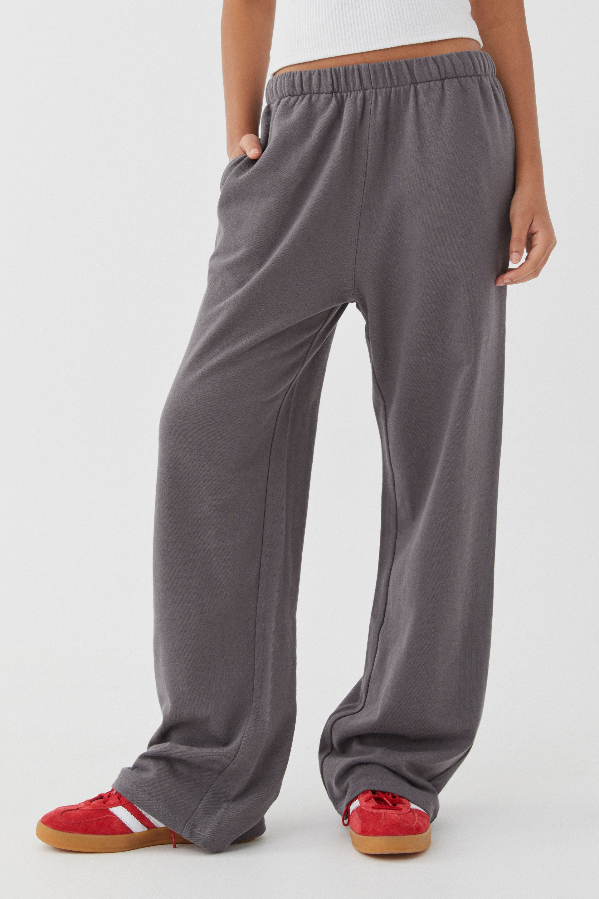 Relaxed Wide Leg Track Pant